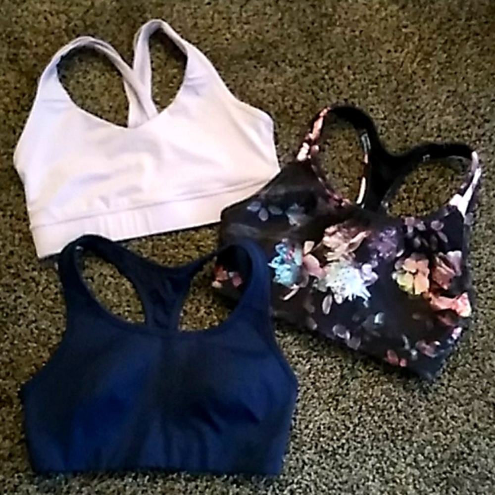 Avia sports bra lot